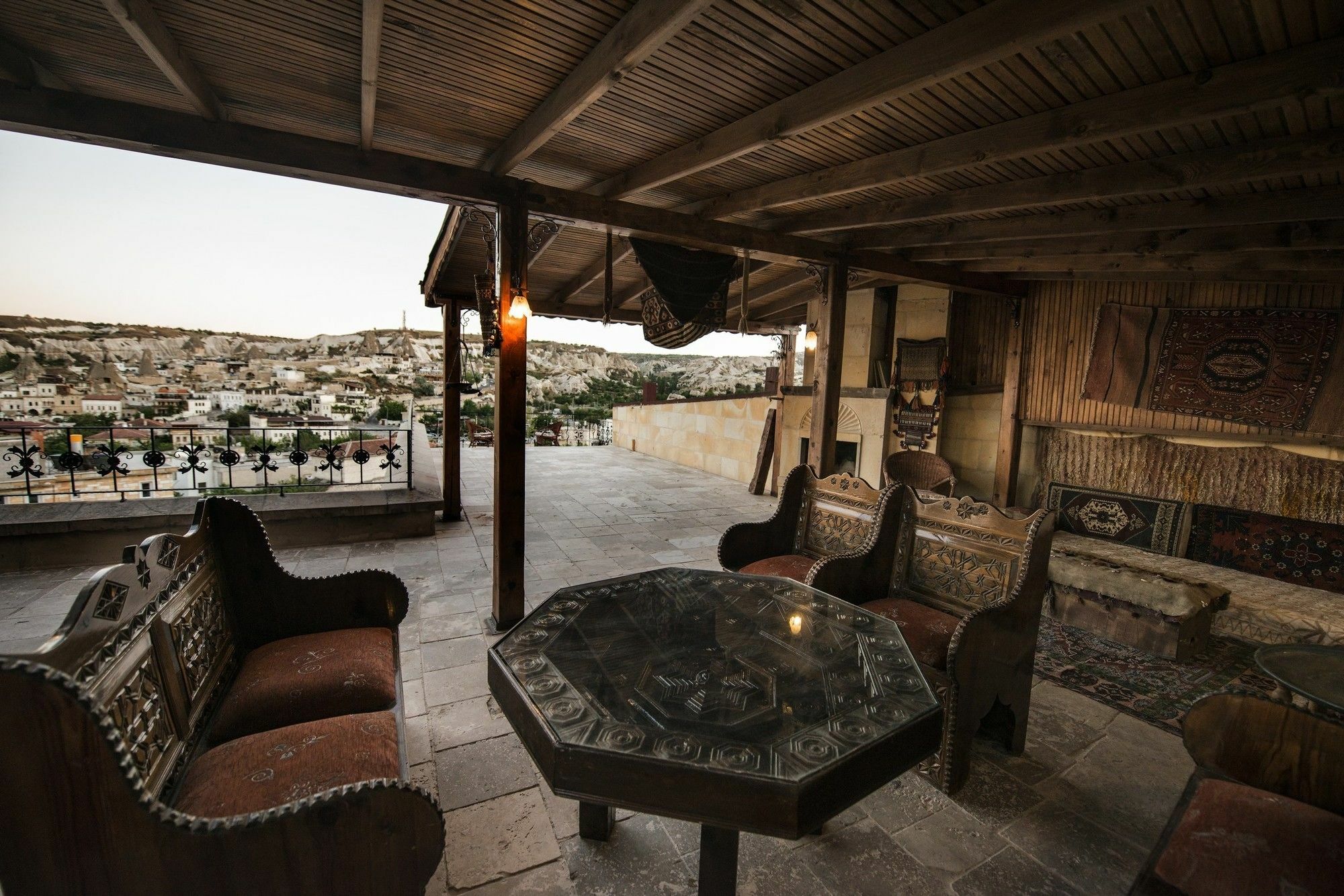 גורמה Vineyard Cave Hotel מראה חיצוני תמונה