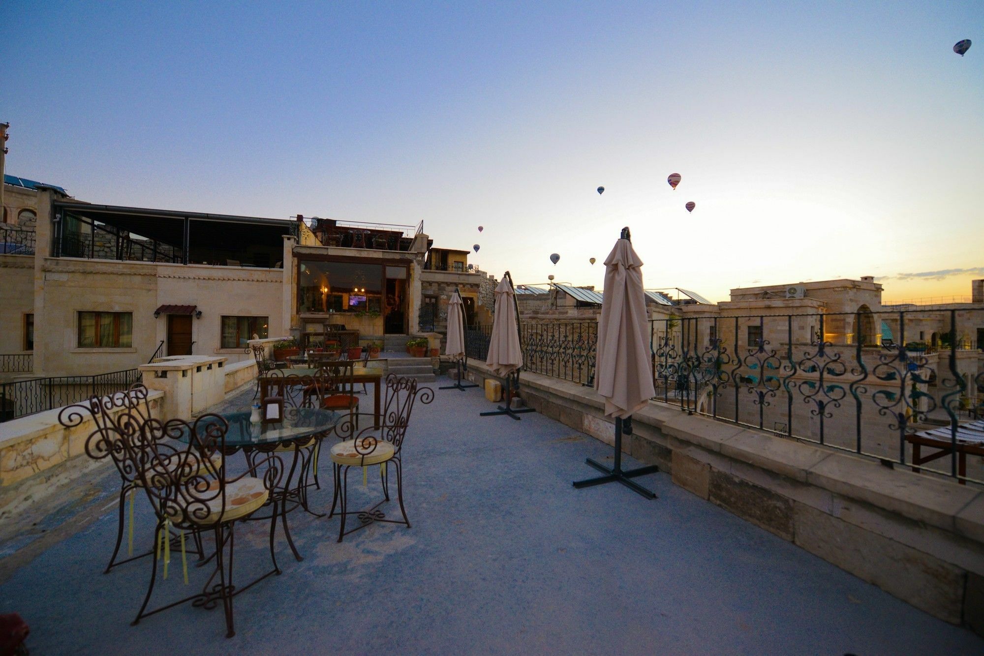 גורמה Vineyard Cave Hotel מראה חיצוני תמונה