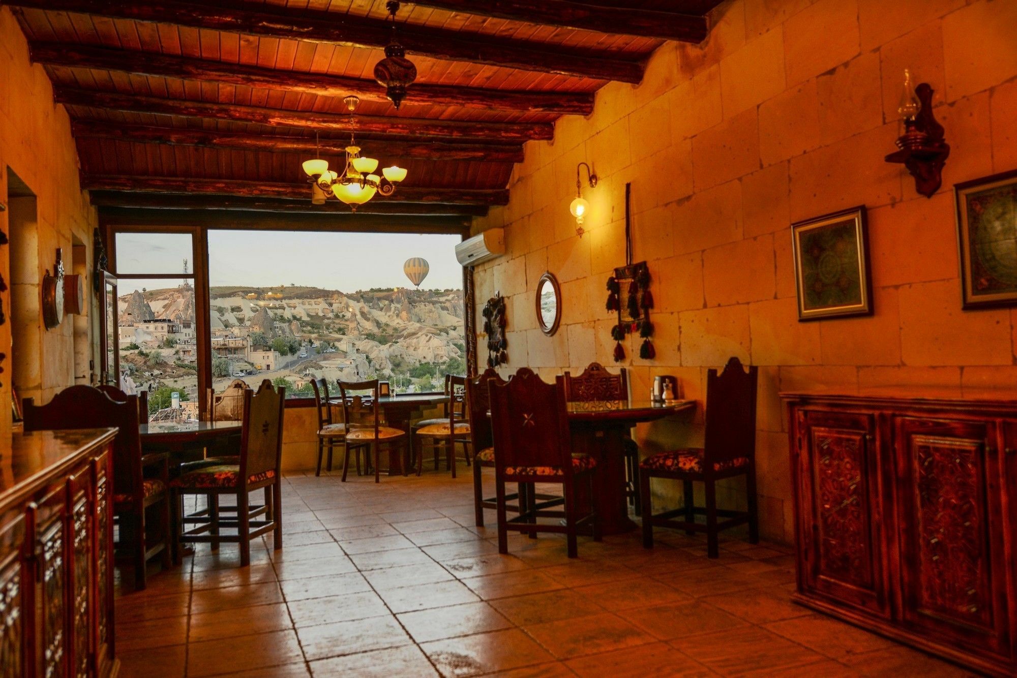 גורמה Vineyard Cave Hotel מראה חיצוני תמונה