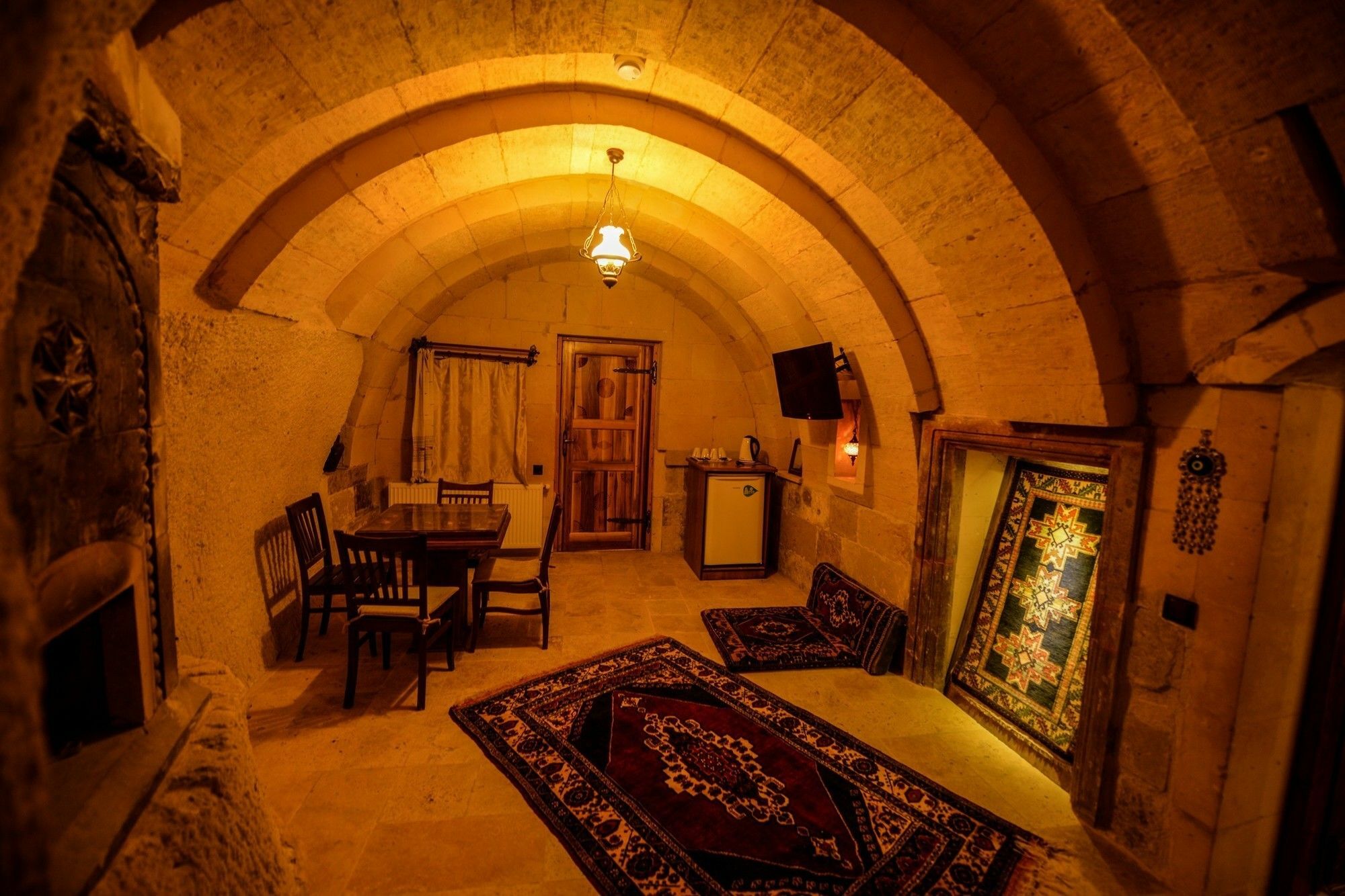 גורמה Vineyard Cave Hotel מראה חיצוני תמונה
