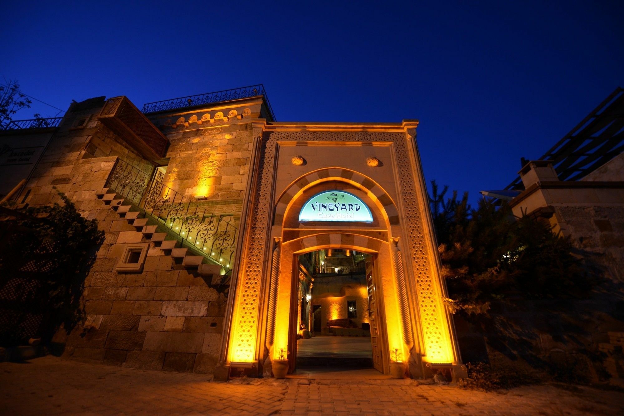 גורמה Vineyard Cave Hotel מראה חיצוני תמונה